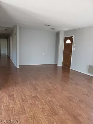 Photo #6: 2115366 Listing 