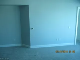 Photo #4: 2115375 Listing 