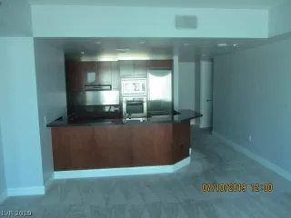 Photo #5: 2115375 Listing 