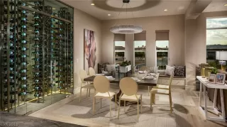 Photo #2: 2115385 Listing