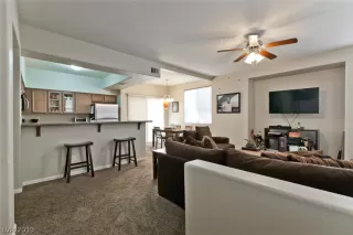 Photo #6: 2115490 Listing