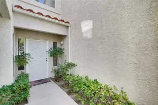 Photo #2: 2115504 Listing