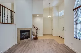 Photo #2: 2115525 Listing