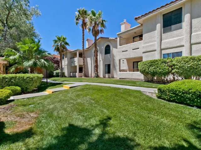 MLS: 2115551 Condo For Sale