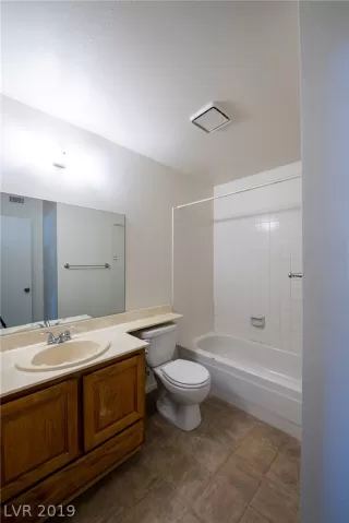 Photo #4: 2115571 Listing 