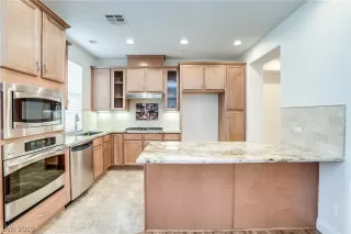 Photo #2: 2115587 Listing 