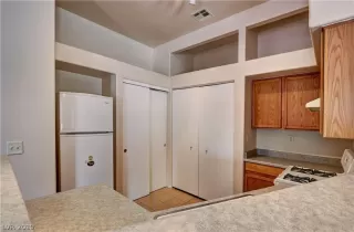 Photo #6: 2115656 Listing