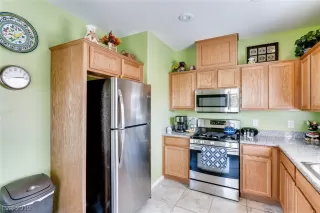 Photo #4: 2115687 Listing