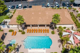 Photo #1: 2115713 Listing