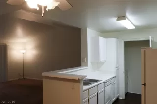 Photo #4: 2115713 Listing