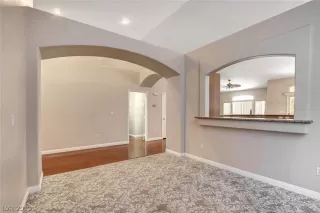 Photo #5: 2115783 Listing