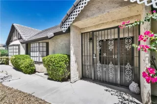 Photo #2: 2115828 Listing