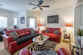 Photo #2: 2115848 Listing