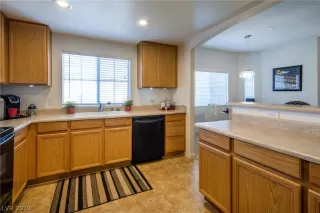 Photo #6: 2115848 Listing