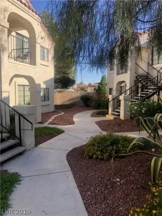 Photo #2: 2115853 Listing 