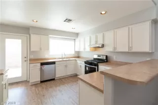 Photo #6: 2115865 Listing 