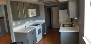 Photo #6: 2115937 Listing 