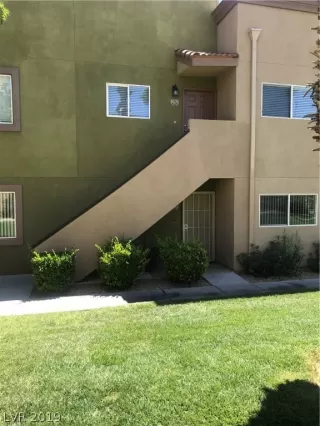 Photo #1: 2115985 Listing