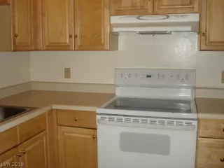 Photo #5: 2115995 Listing 