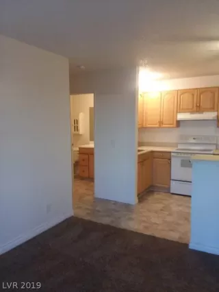 Photo #6: 2115995 Listing 