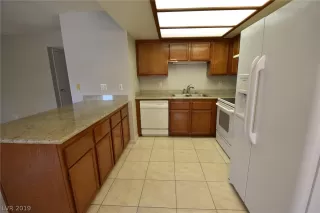 Photo #1: 2116040 Listing 