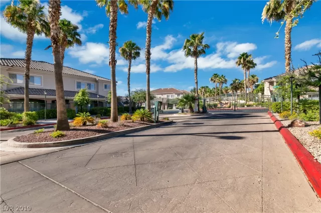 MLS: 2116078 Condo For Sale