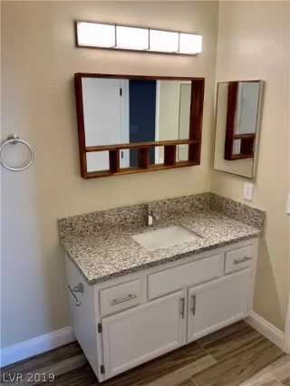 Photo #4: 2116113 Listing