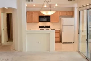 Photo #4: 2116114 Listing