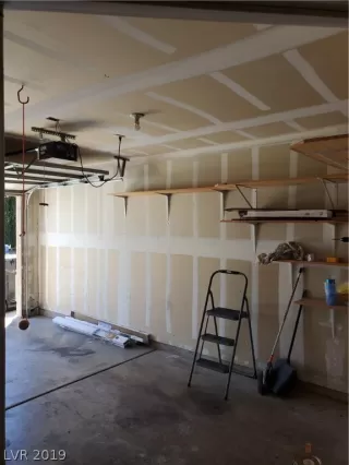 Photo #3: 2116131 Listing 