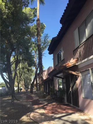 Photo #1: 2116145 Listing