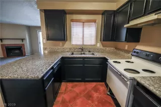 Photo #2: 2116163 Listing