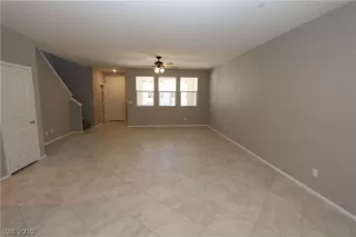 Photo #5: 2116190 Listing 