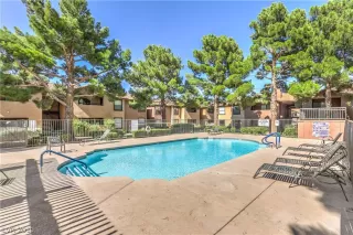 Photo #1: 2116205 Listing