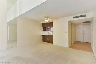 Photo #3: 2116239 Listing 