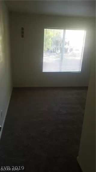 Photo #1: 2116359 Listing