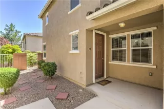 Photo #4: 2116362 Listing