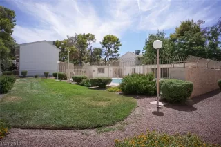 Photo #4: 2116367 Listing 