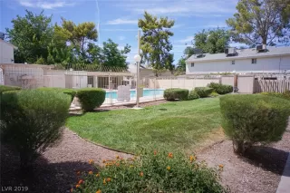 Photo #6: 2116367 Listing 