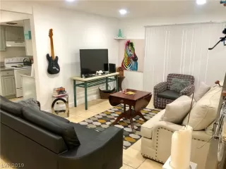 Photo #1: 2116382 Listing 