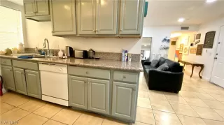 Photo #6: 2116382 Listing 