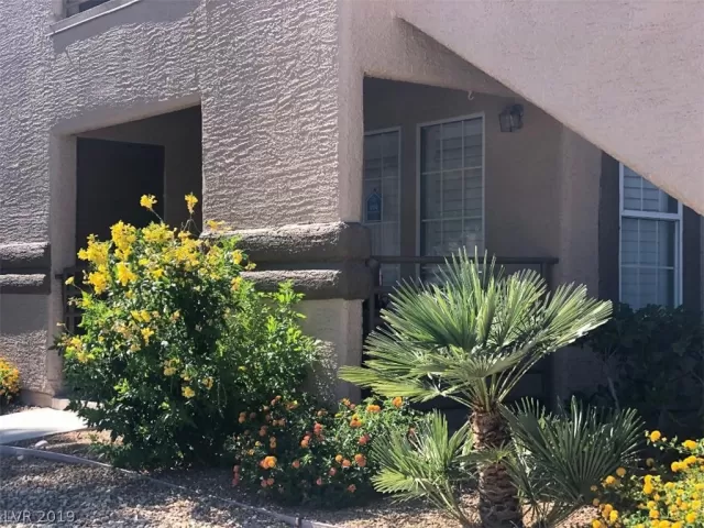 MLS: 2116383 Condo For Sale