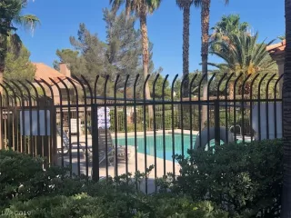 Photo #6: 2116383 Listing 