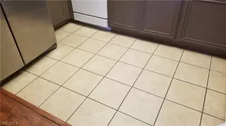 Photo #4: 2116420 Listing 