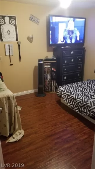 Photo #5: 2116420 Listing 