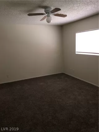 Photo #4: 2116489 Listing 