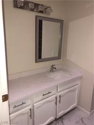 Photo #6: 2116489 Listing 