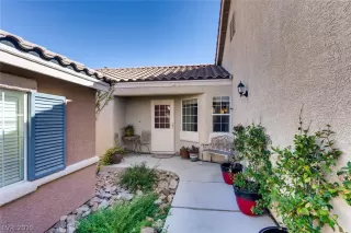 Photo #1: 2116513 Listing