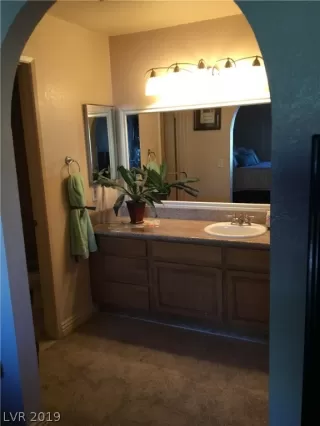 Photo #5: 2117536 Listing