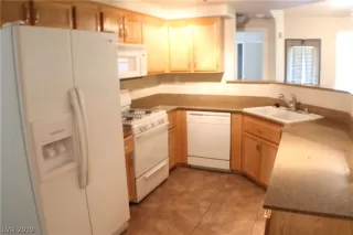 Photo #3: 2117621 Listing 