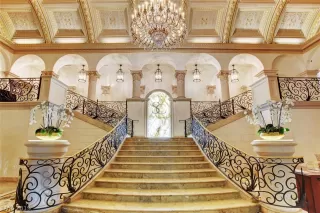 Photo #1: 2117631 Listing